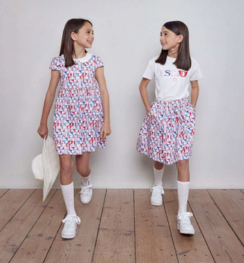 ESCADA GIRLS